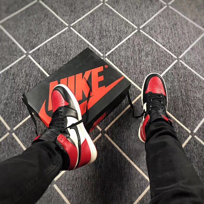 Air Jordan 1 High Black Red Toe Sneakers