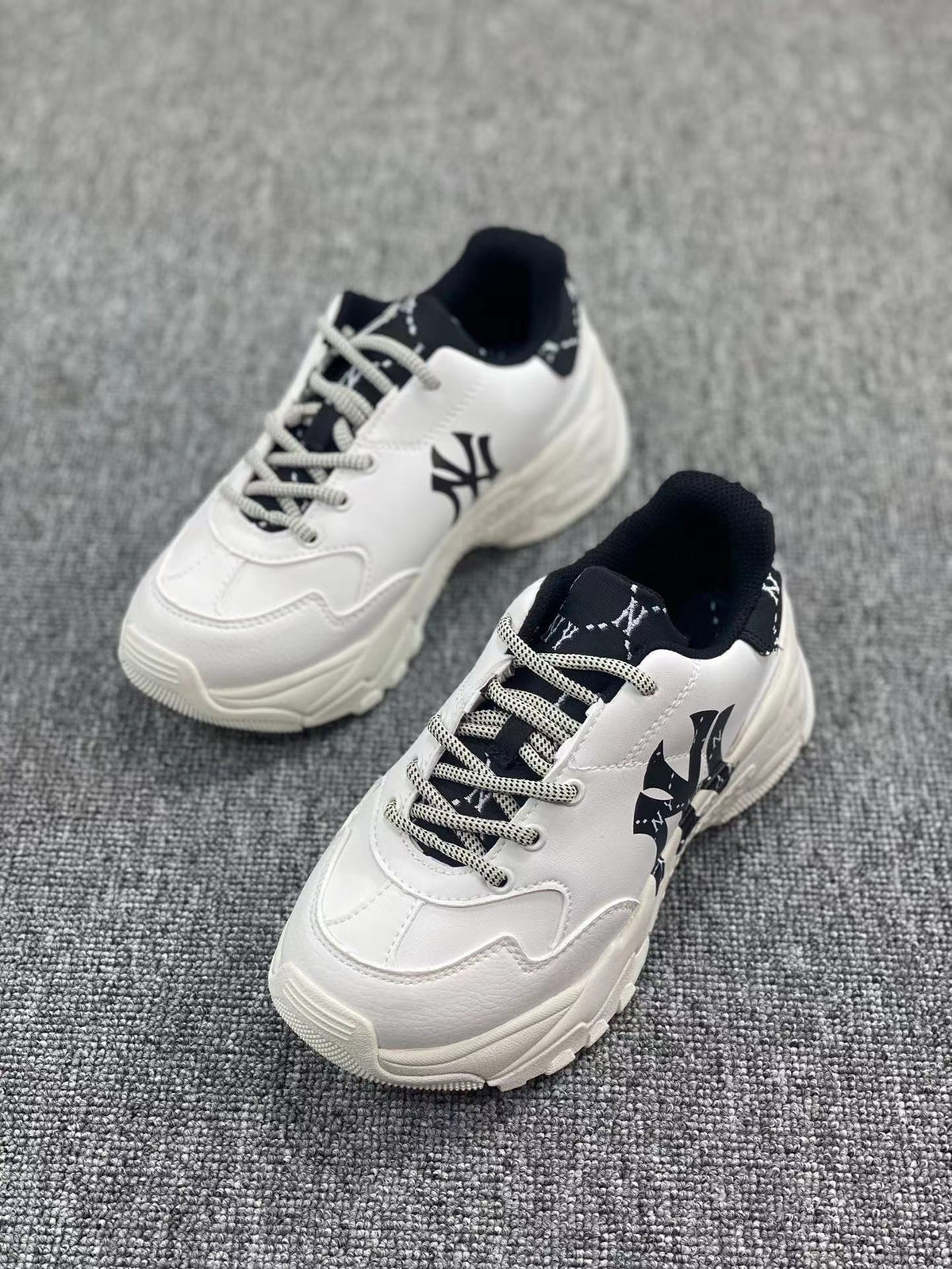 MLB Chunky Low-Top Sneakers in White