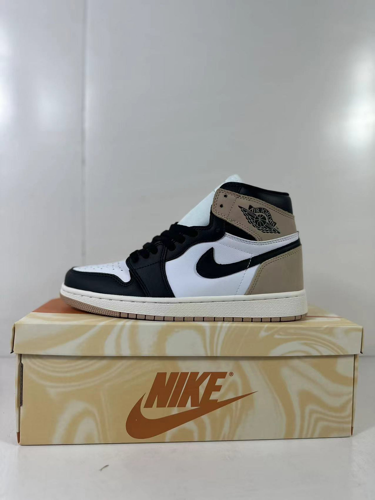 Jordan Air Jordan 1 High OG Sneakers Brown Black FD2596-021