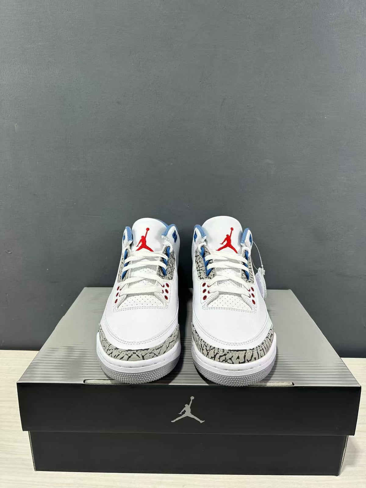Jordan Air Jordan 3 Retro True Blue Sneakers White/Blue IF4396-104