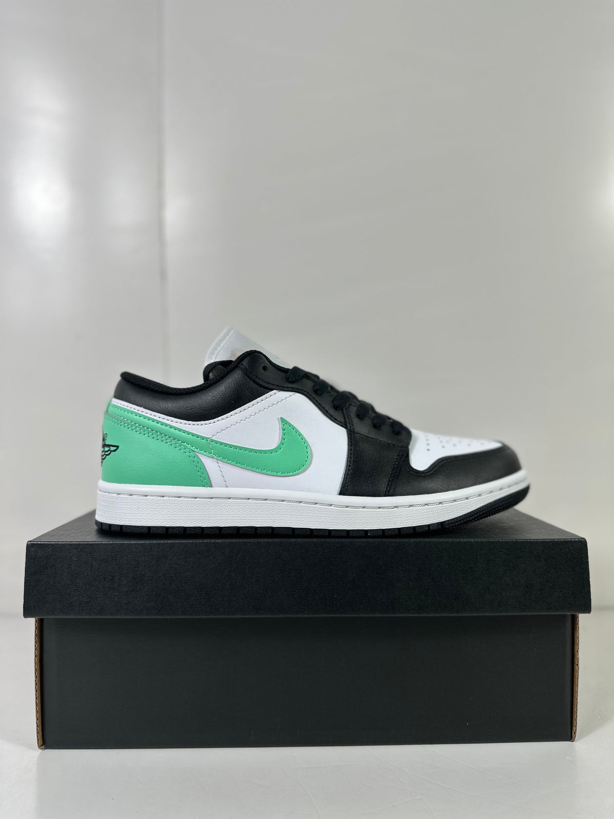 Jordan Air Jordan 1 Low White Green Black Sneakers 553558-131