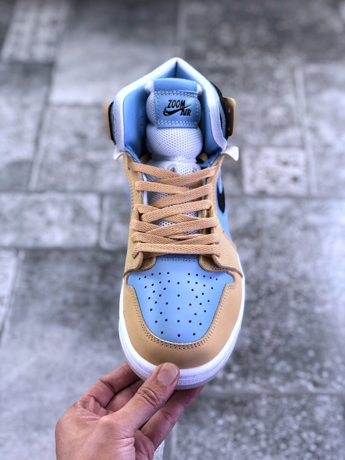 Jordan Air Jordan 1 Zoom CMFT Blue Tan Sneakers CT0979-400