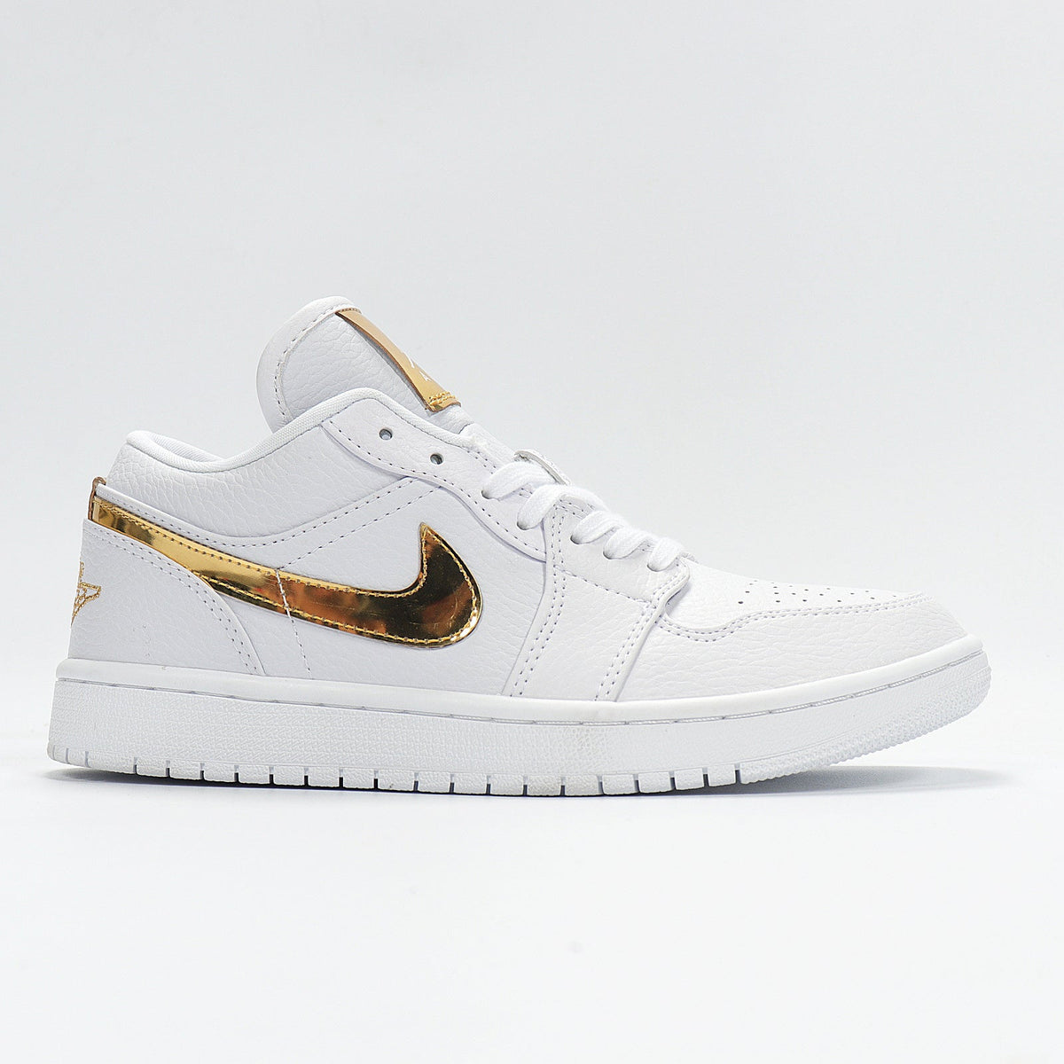 Nike Air Force 1 Low White Metallic Gold CZ4776-100