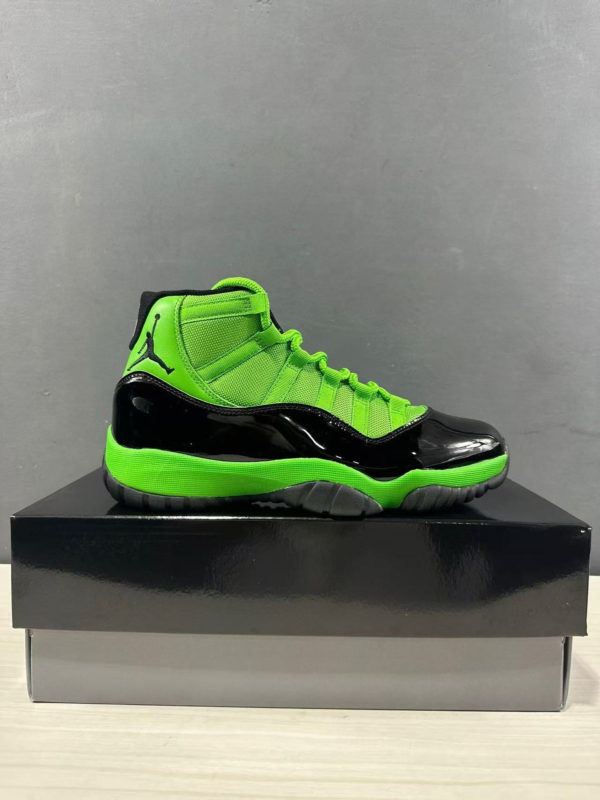 Air Jordan 11 Retro Black Green Sneakers CT8012-310