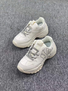 MLB Chunky Low-Top Sneakers in White