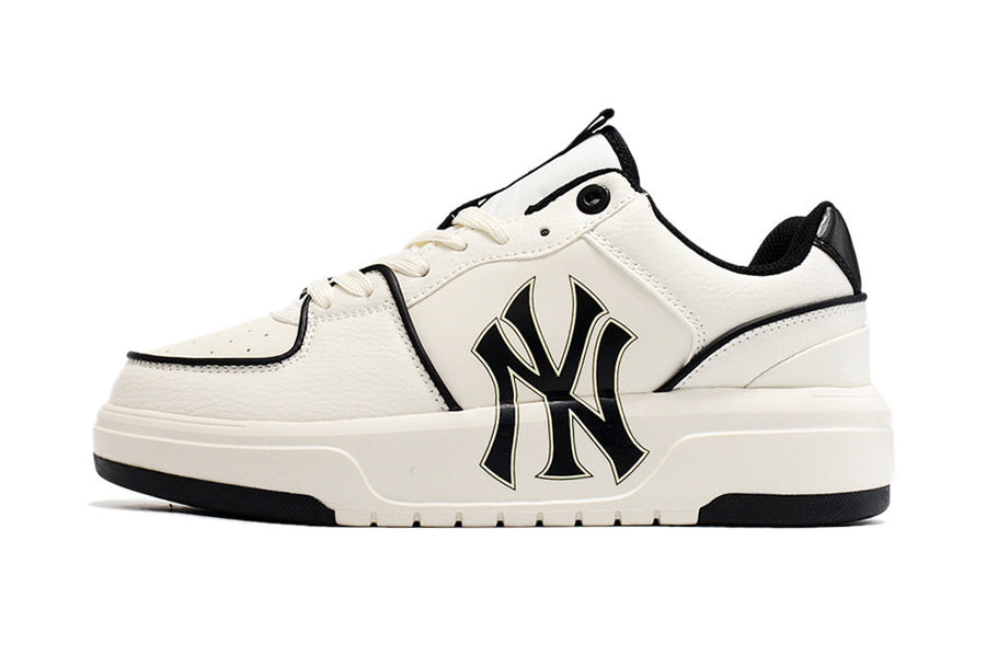 MLB New York Yankees White and Black Low-Top Sneakers