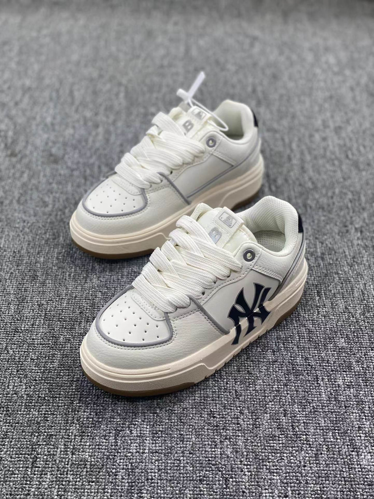MLB Chunky Low-Top Sneakers in White