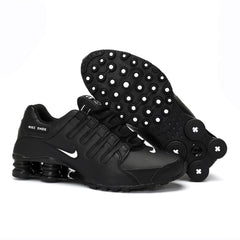 Nike Shox NZ Low-Top Sneakers