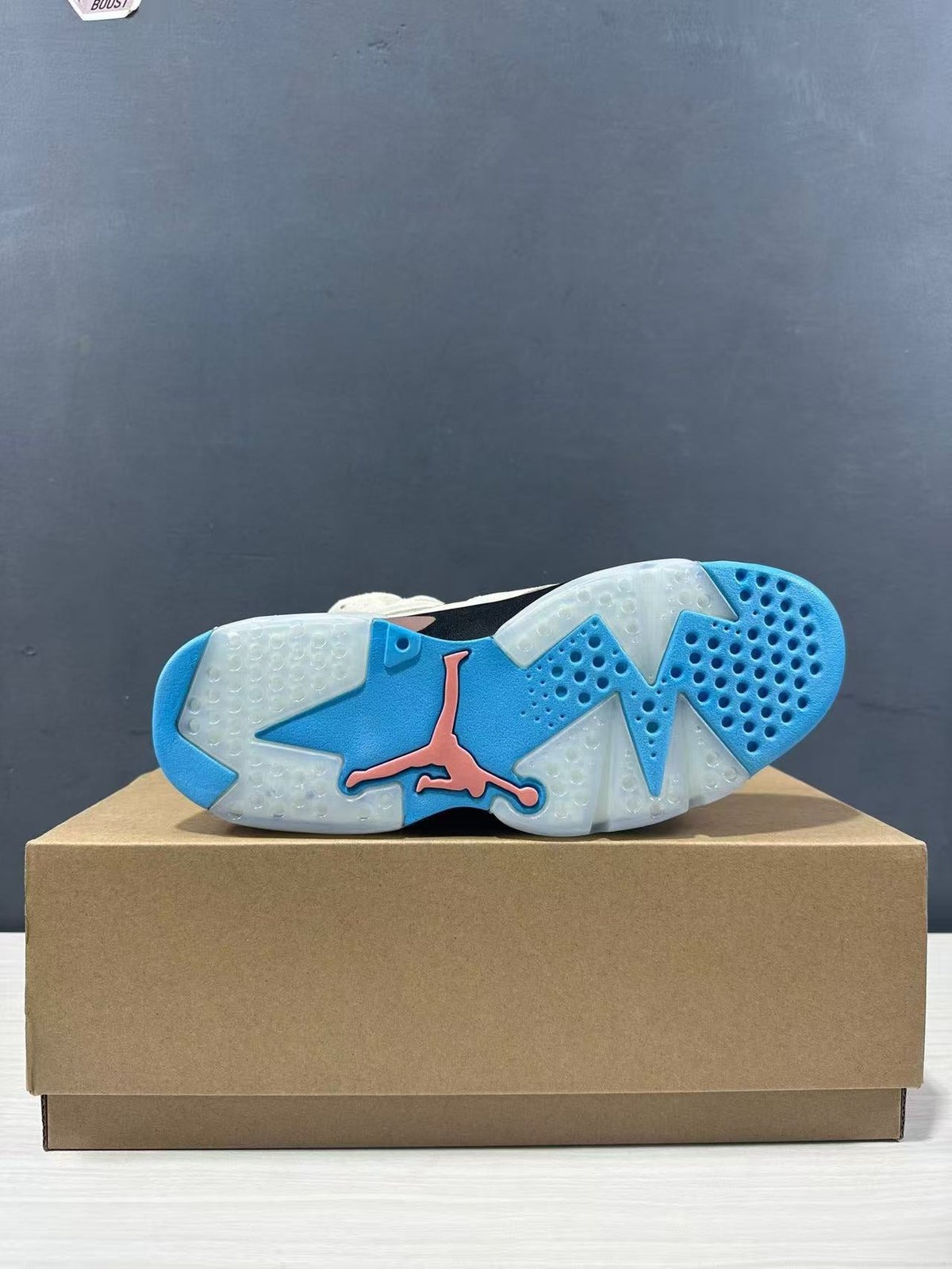 Jordan Air Jordan 6 High-Top Sneakers Light Brown IF3103-100