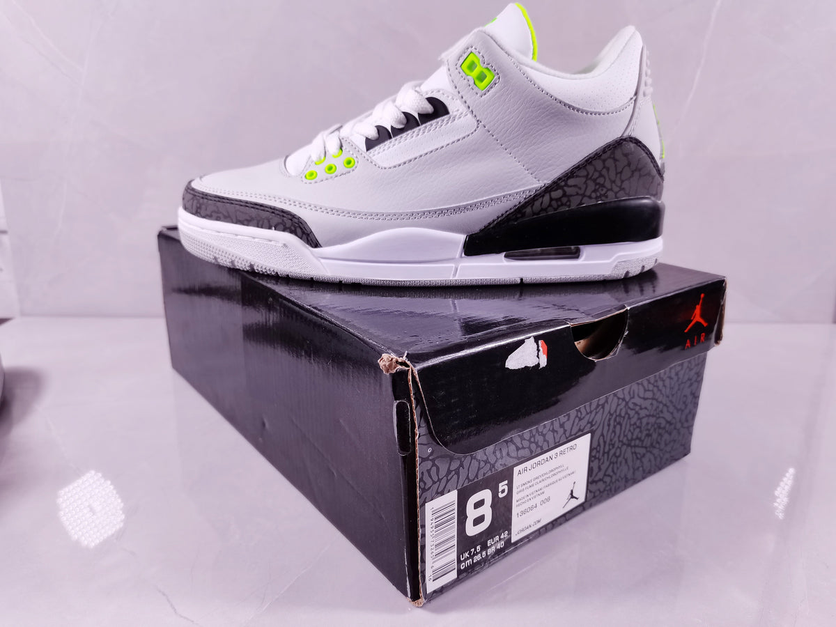 Jordan Air Jordan 3 Retro Grey Green Sneakers
