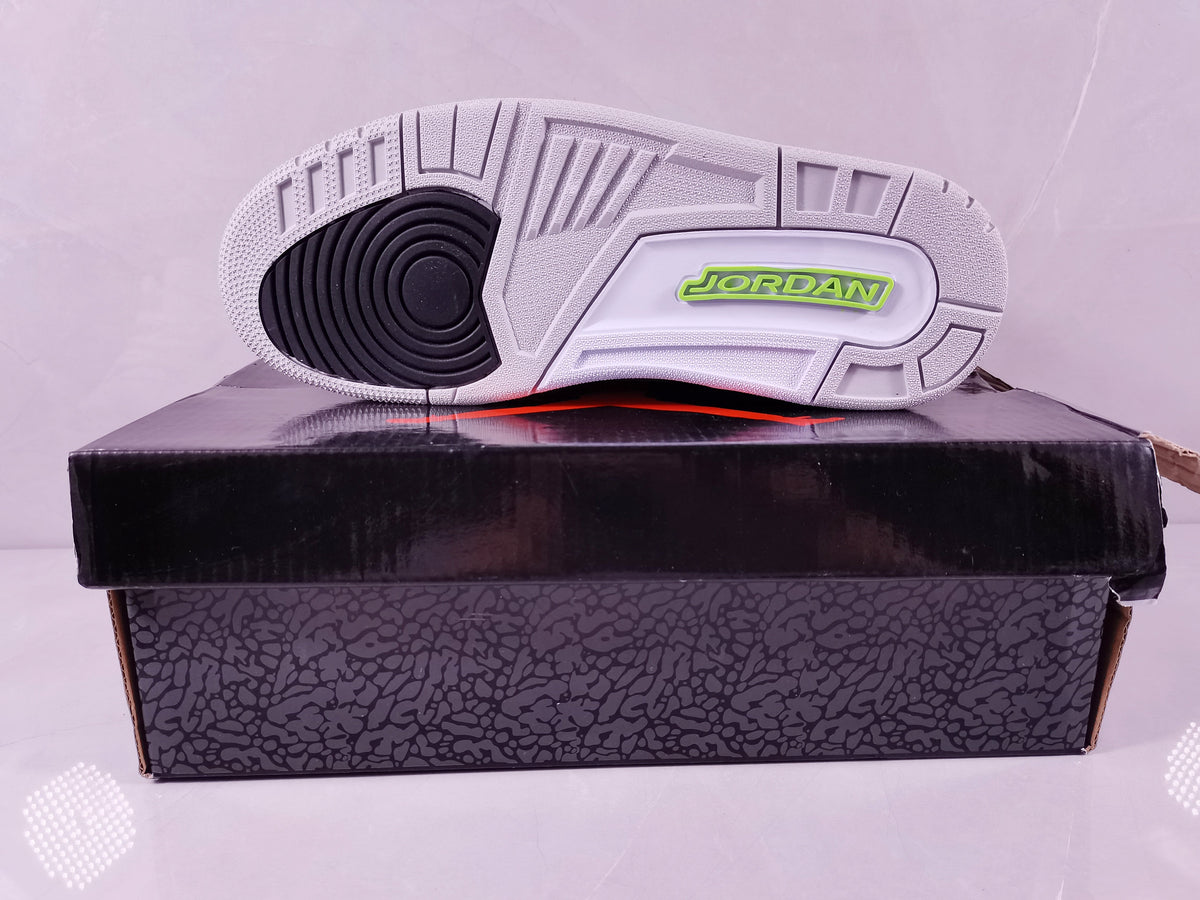 Jordan Air Jordan 3 Retro Grey Green Sneakers