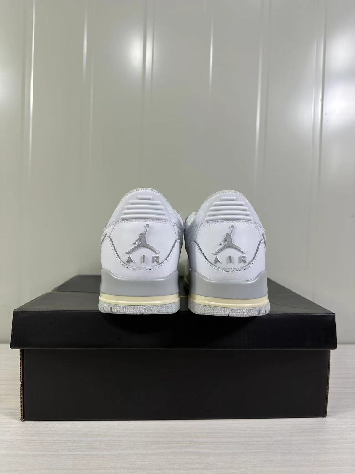 Jordan Legacy 312 Low White HJ9199-111 Sneakers
