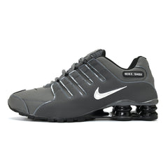 Nike Shox NZ Low-Top Sneakers