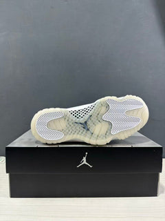 Jordan Air Jordan 11 Comme des Garçons White Sneakers IV7639-100