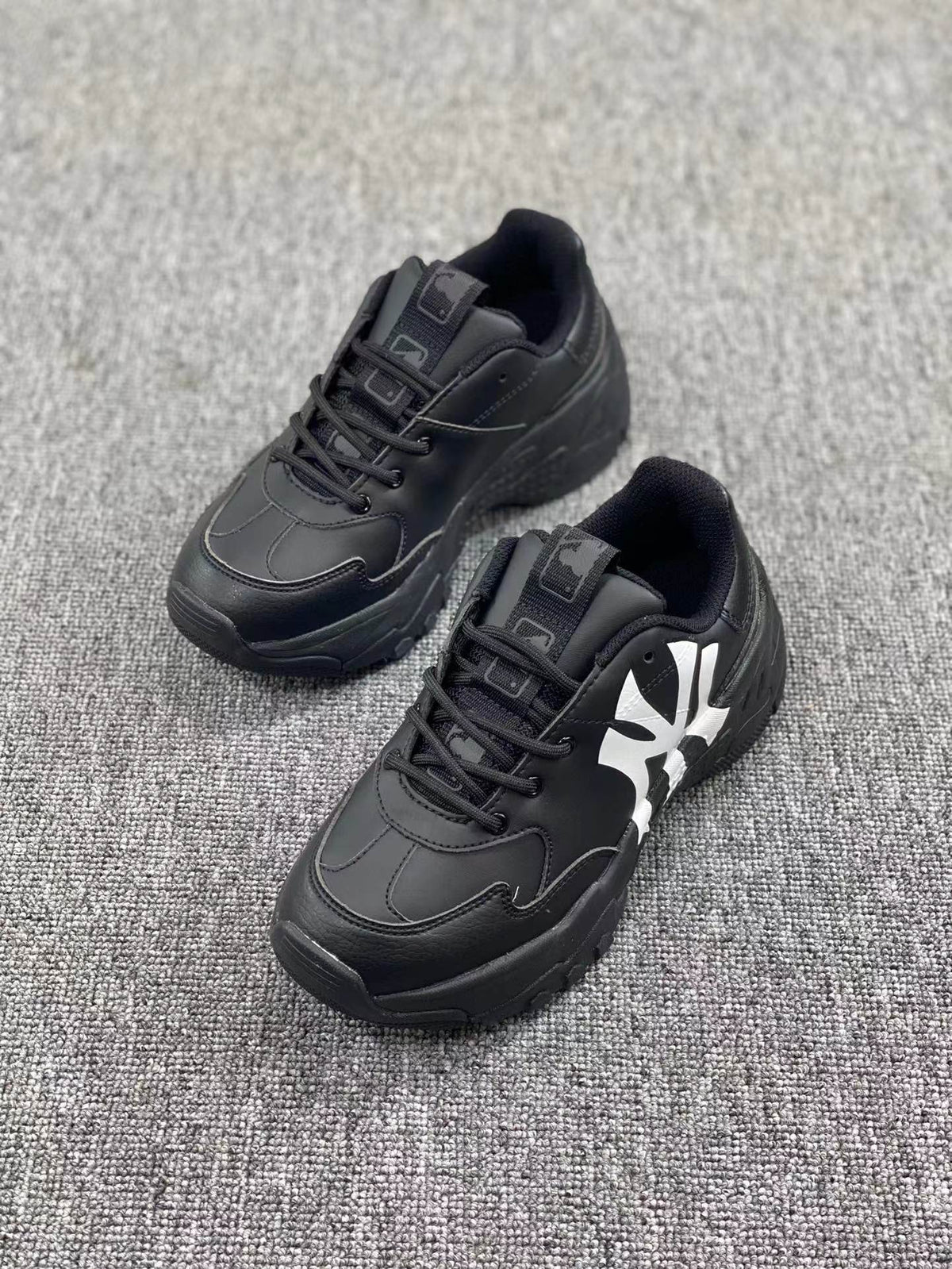 MLB Chunky Low-Top Sneakers in White