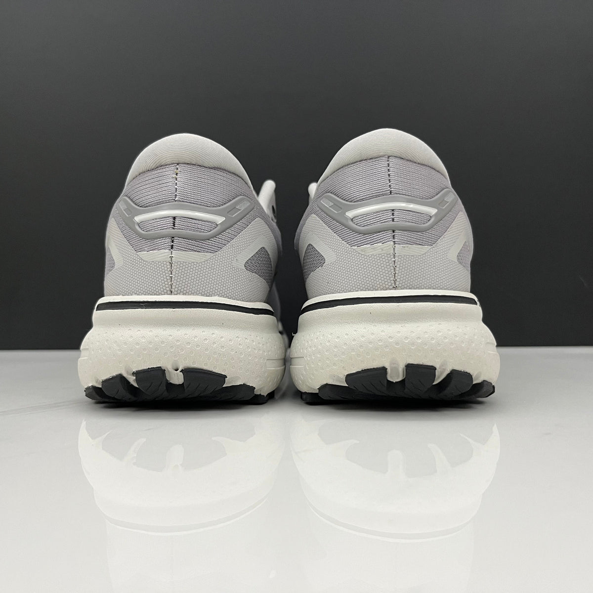 Brooks Ghost 15 Running Shoes in Gray