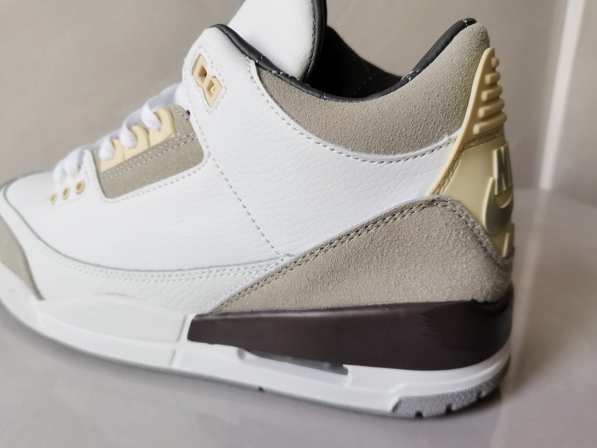 Jordan 3 Retro SP Sail Grey Sneakers
