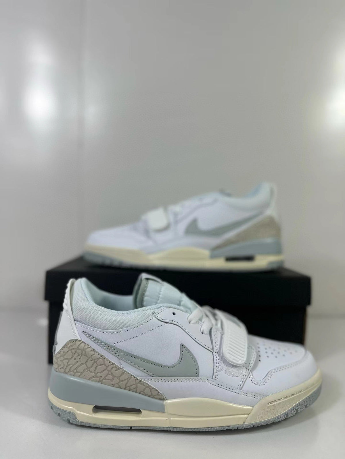 Jordan Legacy 312 Low Silver Yellow Sneakers HJ3480-101