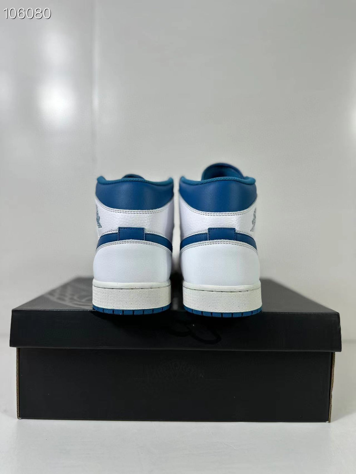 Jordan Air Jordan 1 Mid White Blue FN5215-141 Sneakers