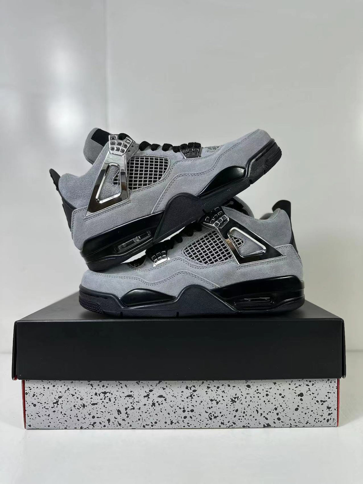 Jordan Air Jordan 4 Retro Gray Black Sneakers AQ9129-005