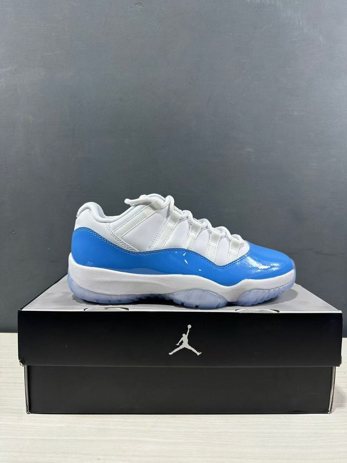 Jordan Air Jordan 11 Retro Low UNC Blue Sneakers FV5104-100