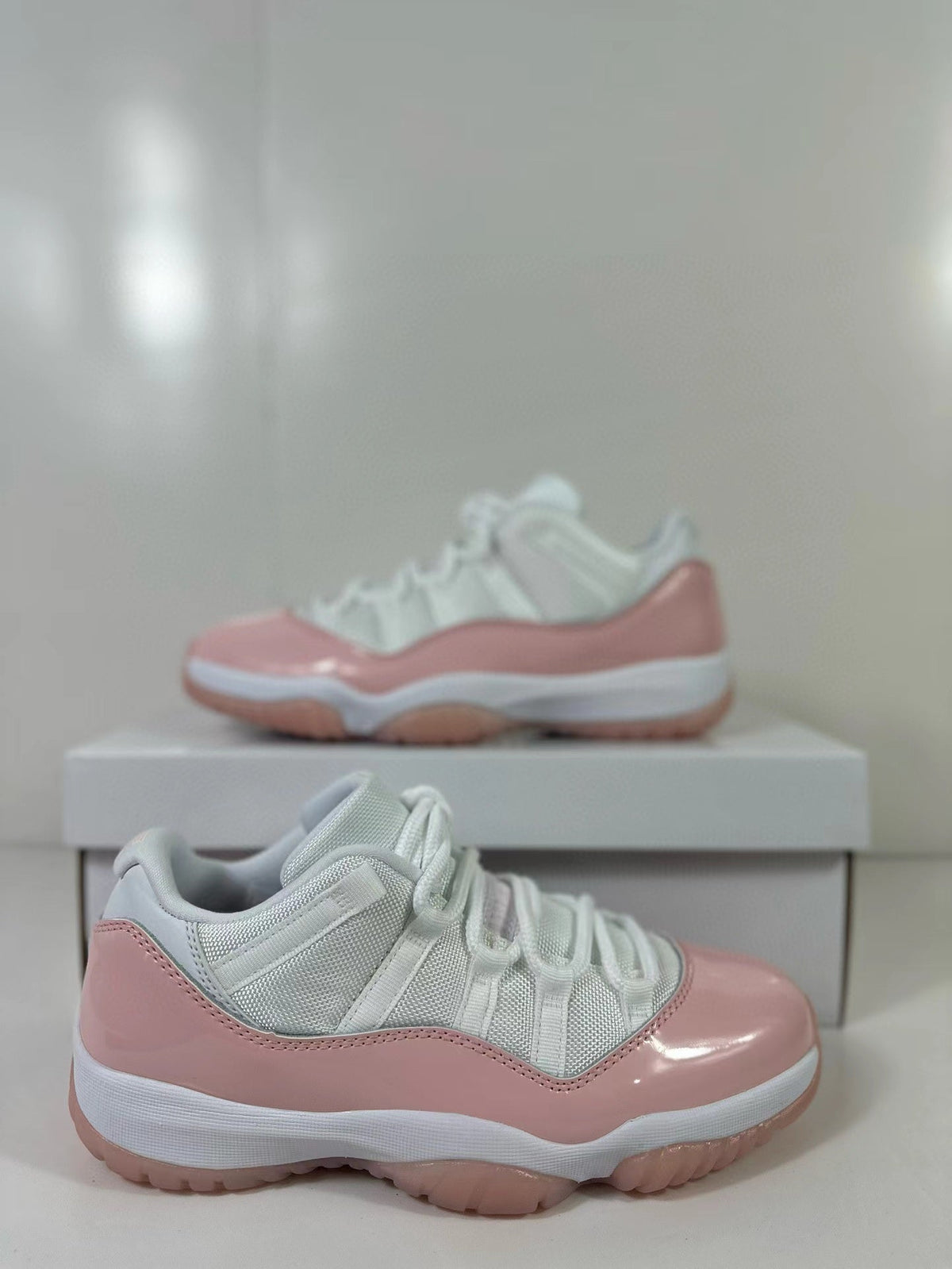 Jordan Air Jordan 11 Low Women’s Pink Sneakers AH7860-160