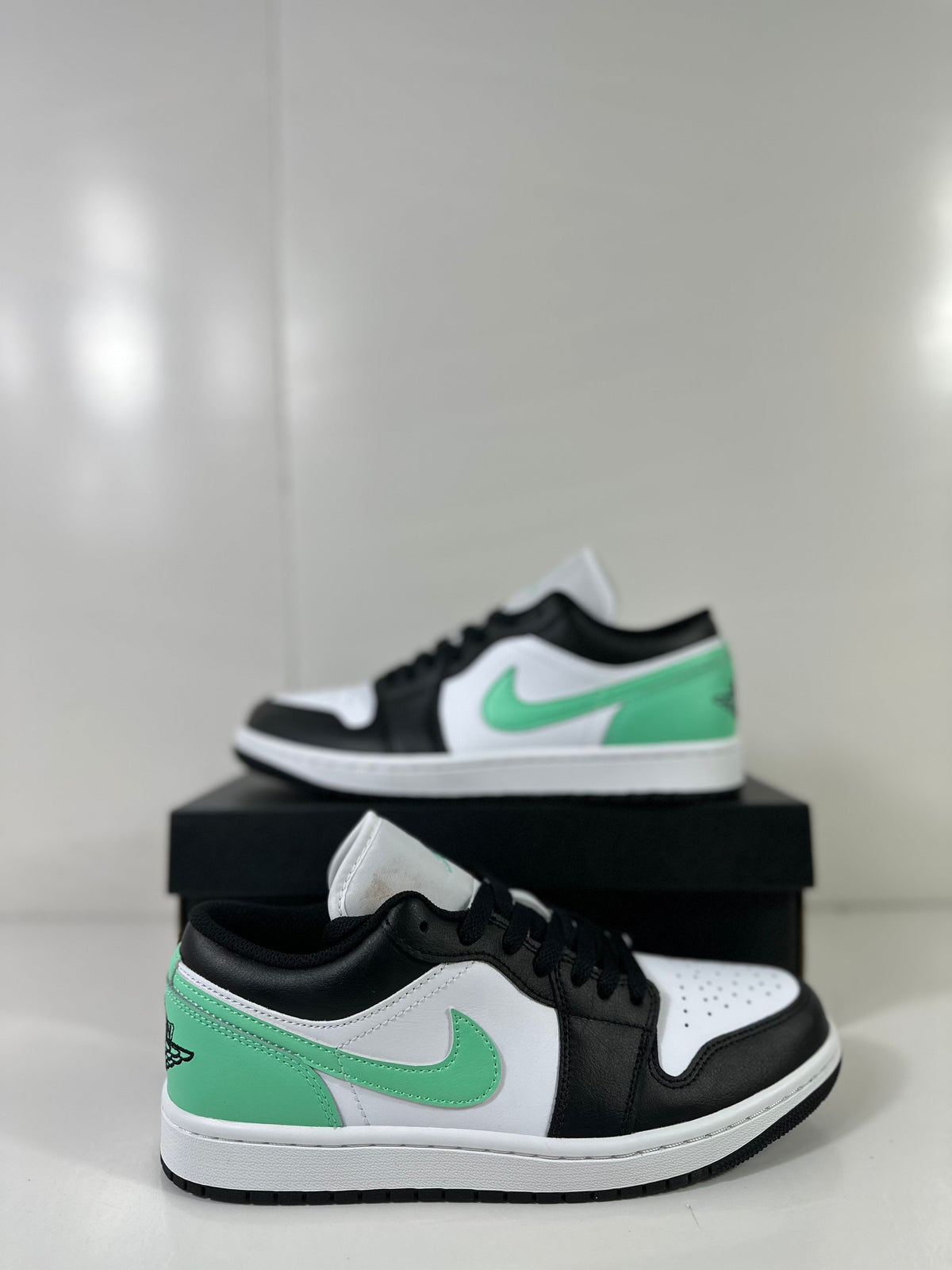 Jordan Air Jordan 1 Low White Green Black Sneakers 553558-131