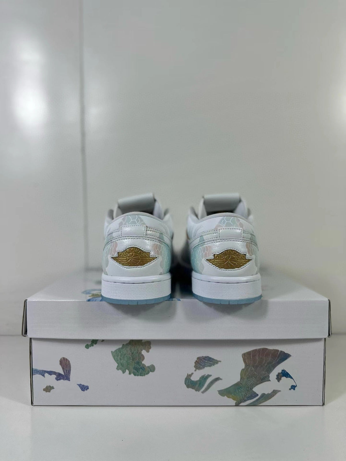 Jordan Air Jordan 1 Low Steam Puppet Sneakers White Blue FN8901-164