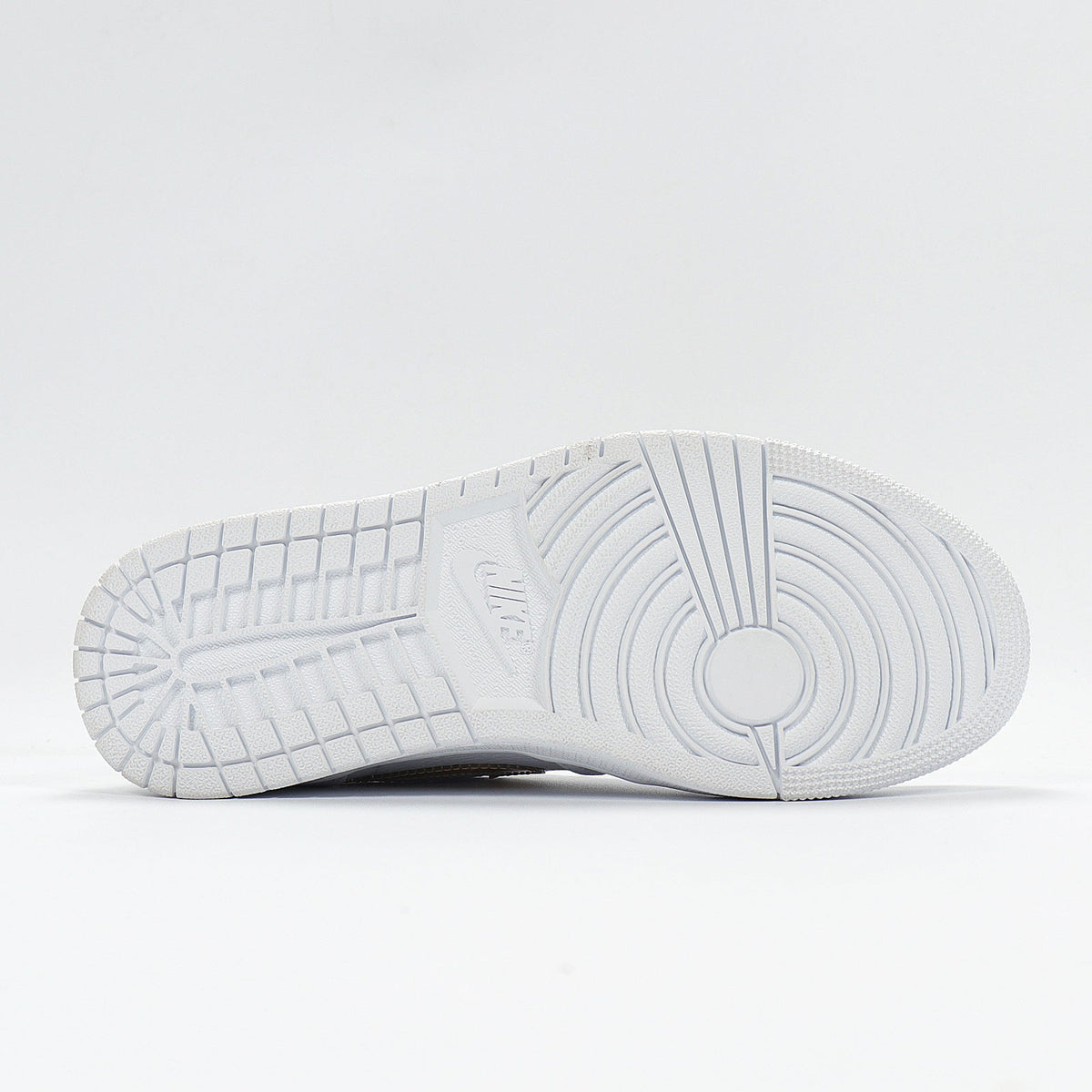 Nike Air Force 1 Low White Metallic Gold CZ4776-100
