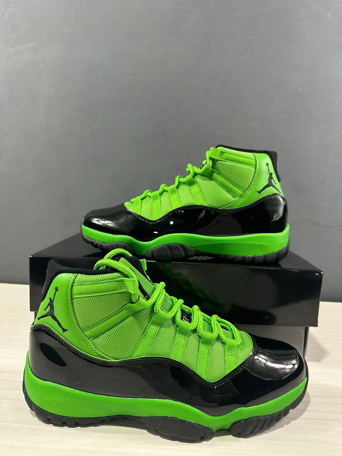 Air Jordan 11 Retro Black Green Sneakers CT8012-310