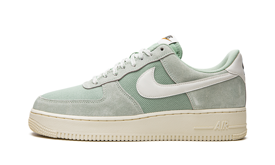 Air Force 1 "Certified Fresh" DO9801 300