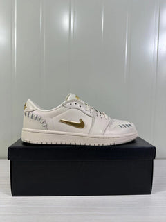 Jordan Air Jordan 1 Low White Gold FN5032-200