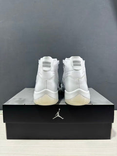 Jordan Air Jordan 11 Comme des Garçons White Sneakers IV7639-100