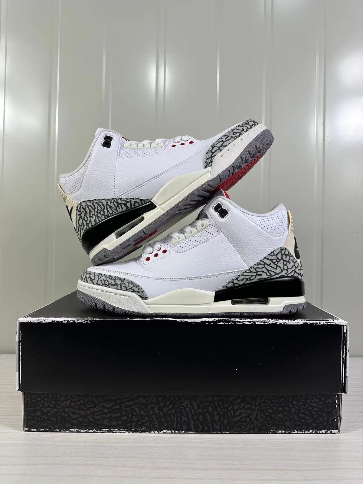Jordan Air Jordan 3 Retro White Cement Reimagined DN3707-100