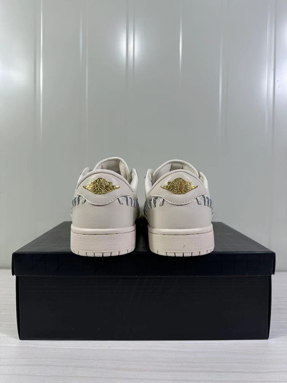 Jordan Air Jordan 1 Low White Gold FN5032-200