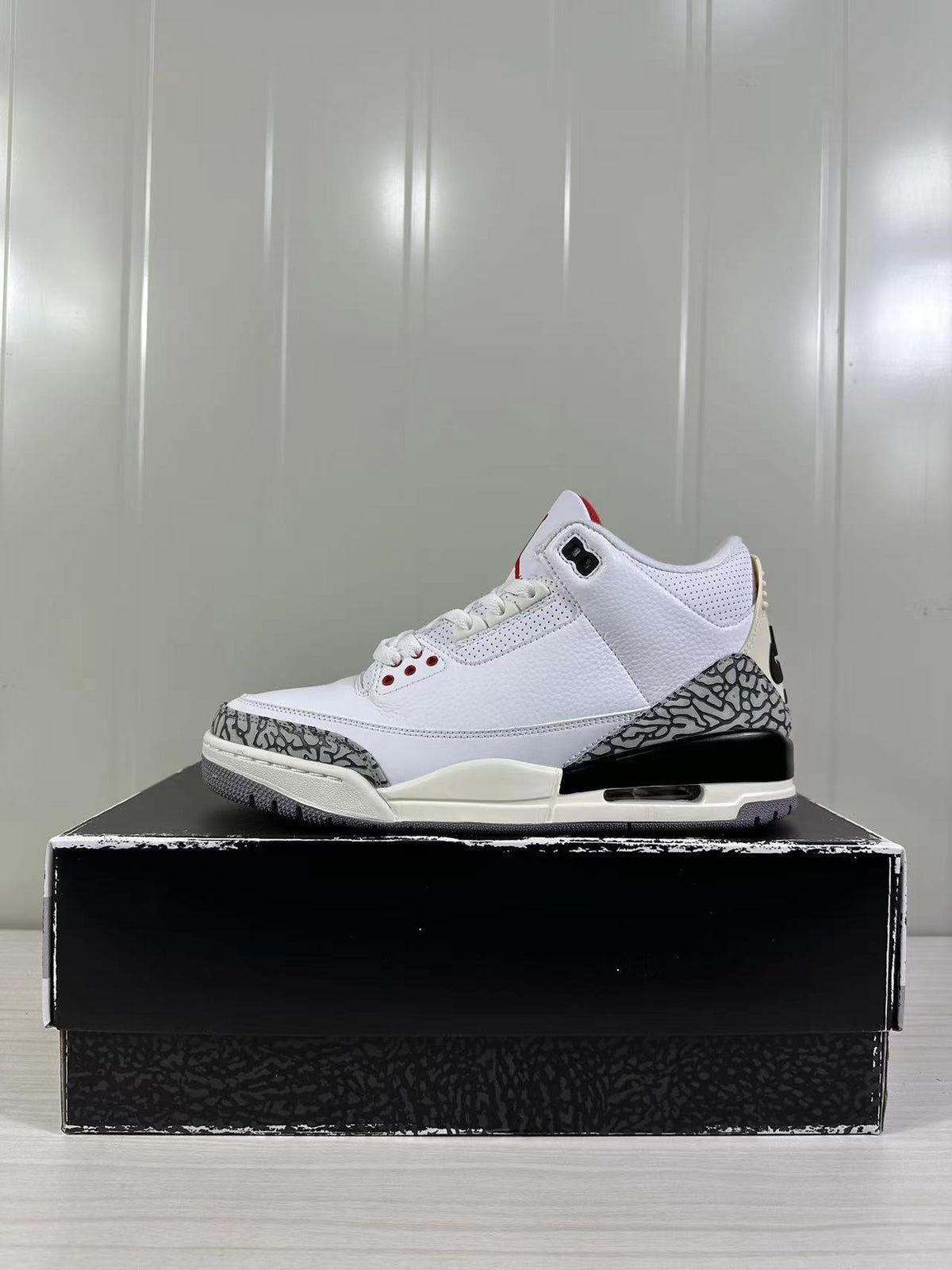 Jordan Air Jordan 3 Retro White Cement Reimagined DN3707-100
