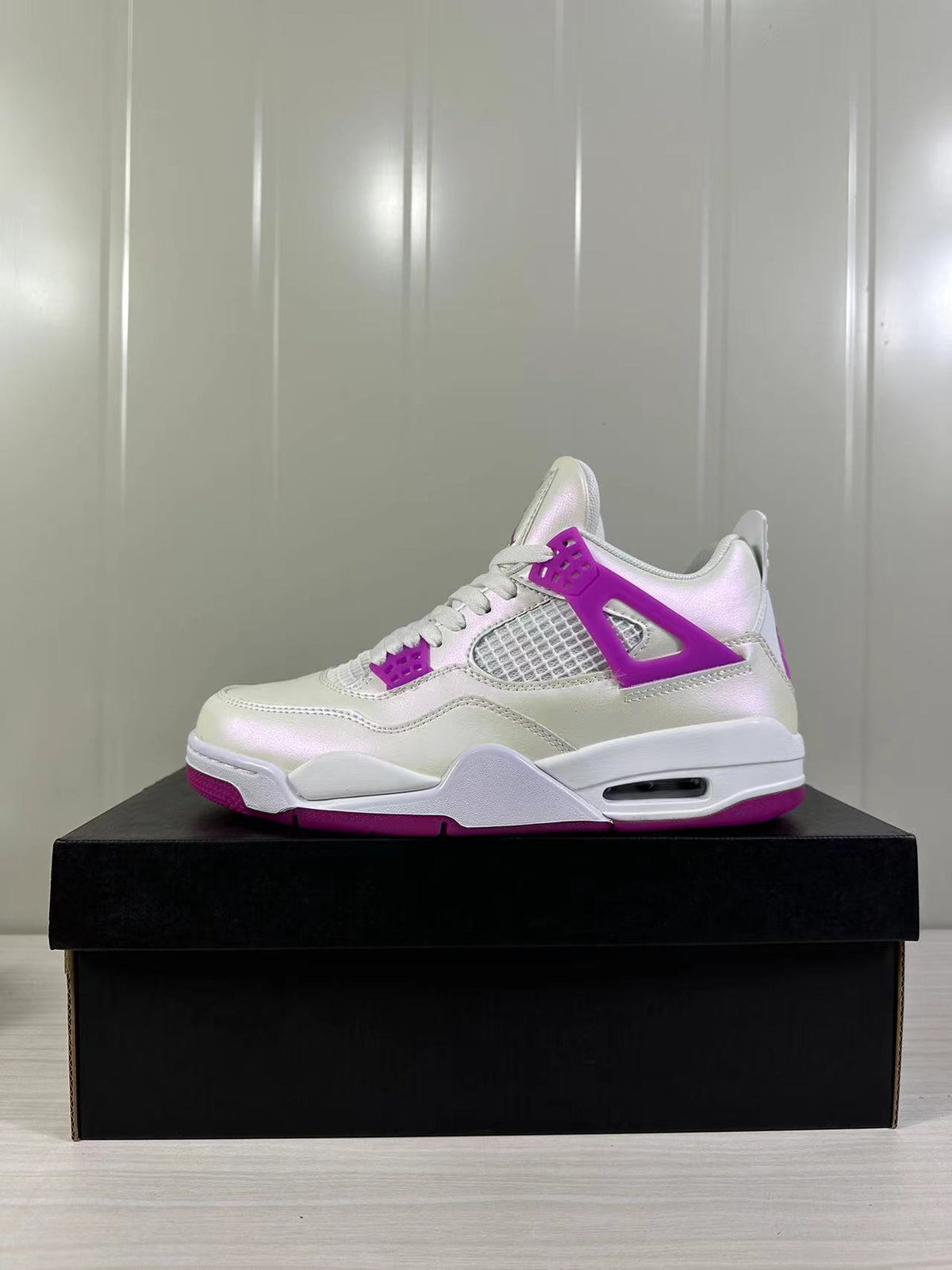 Jordan Air Jordan 4 Retro Hyper Violet Sneakers FQ1314-151