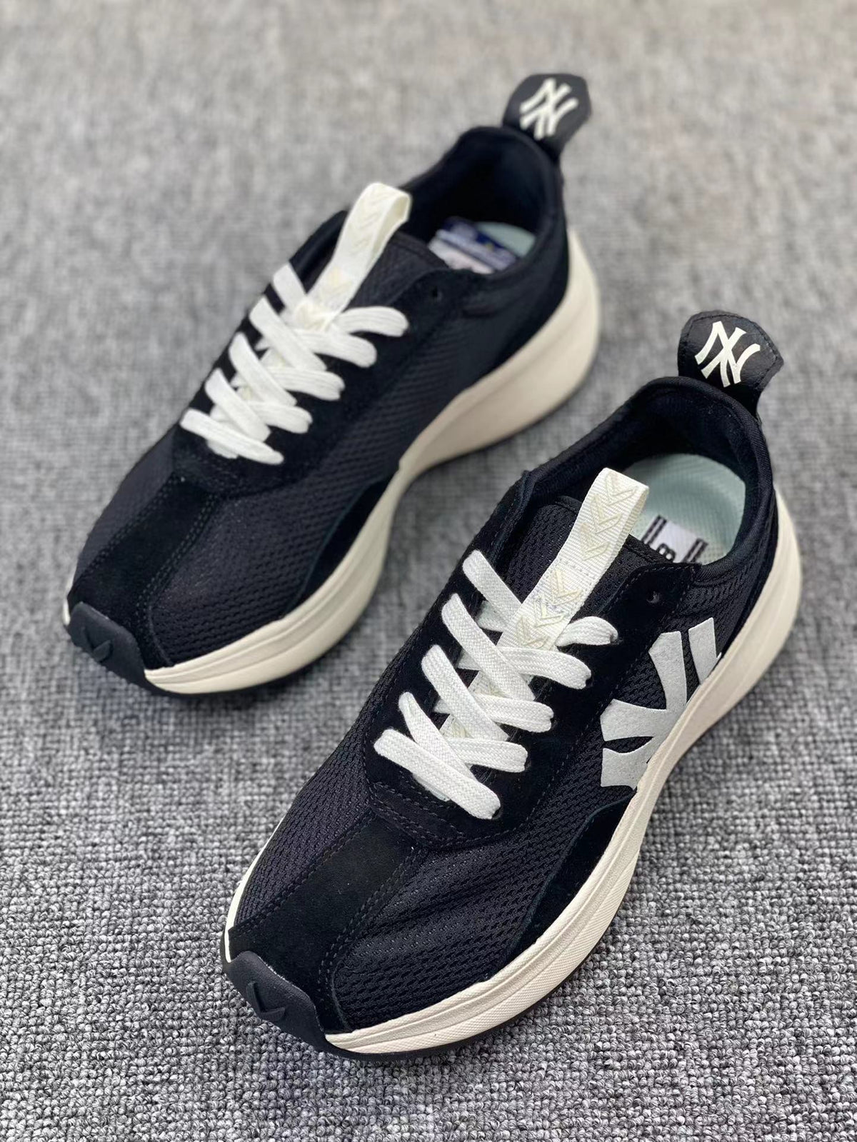MLB Chunky Low-Top Sneakers in White