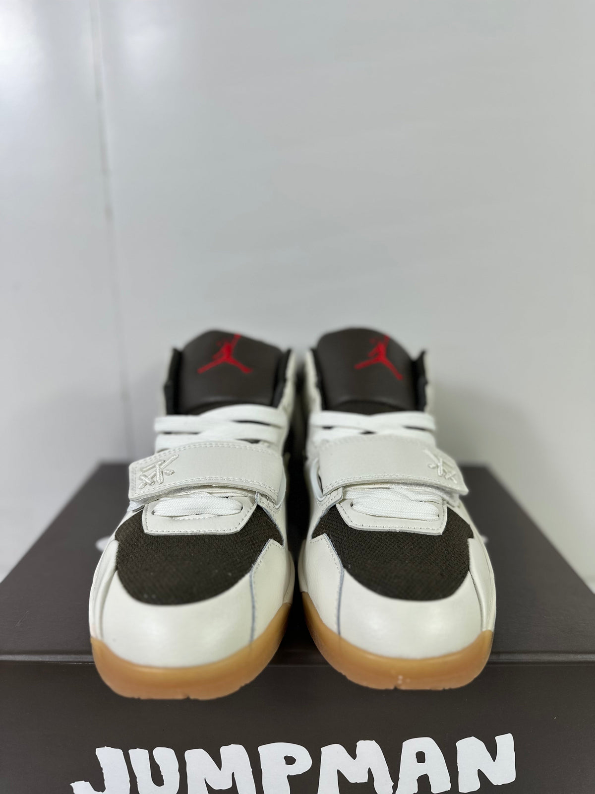 Jordan Jumpman Jack TR Low Sneakers Sail Dark Mocha FZ8117-100