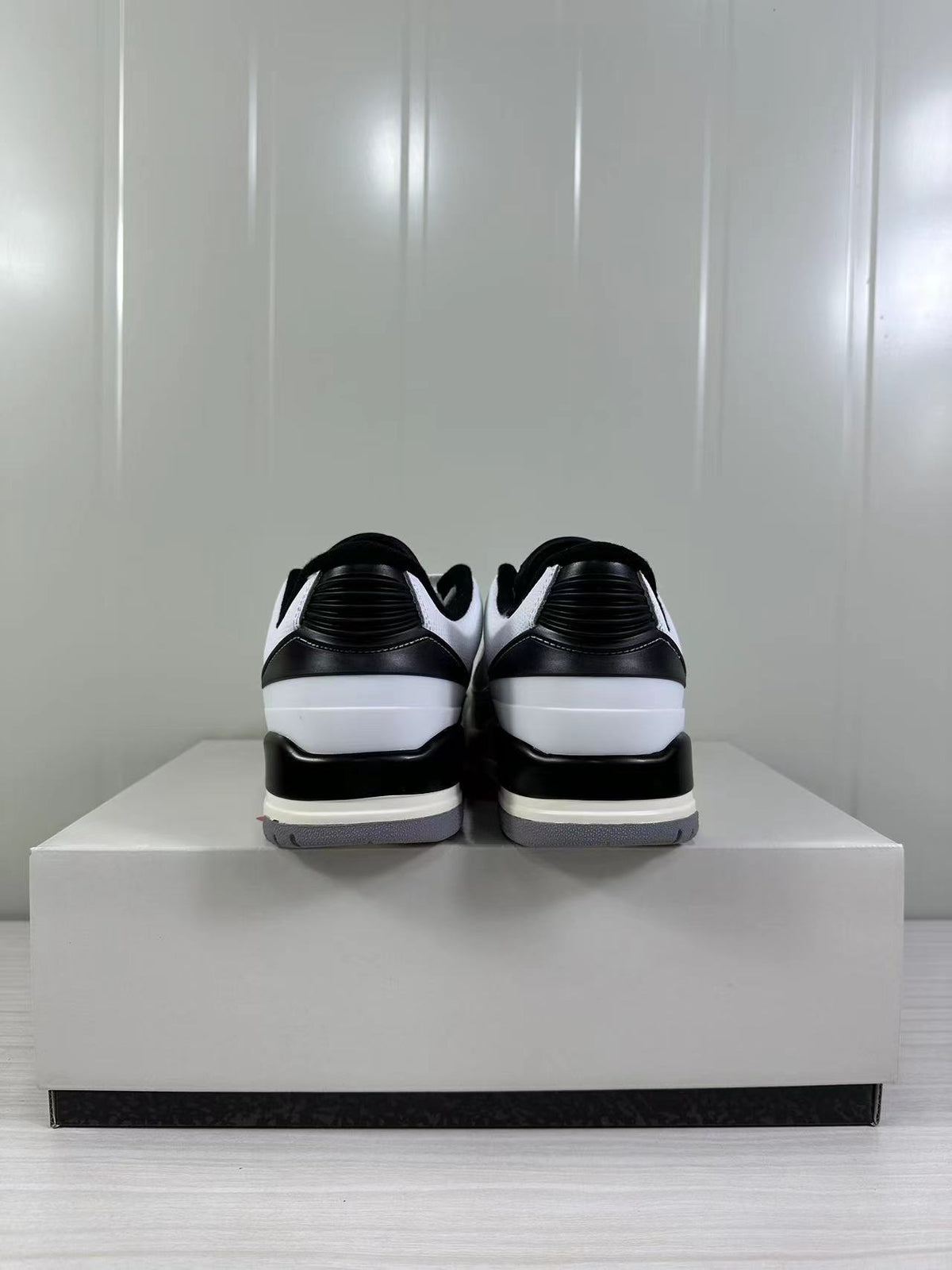 Jordan Air Jordan 2/3 Low Sneakers White Black FD0383-100