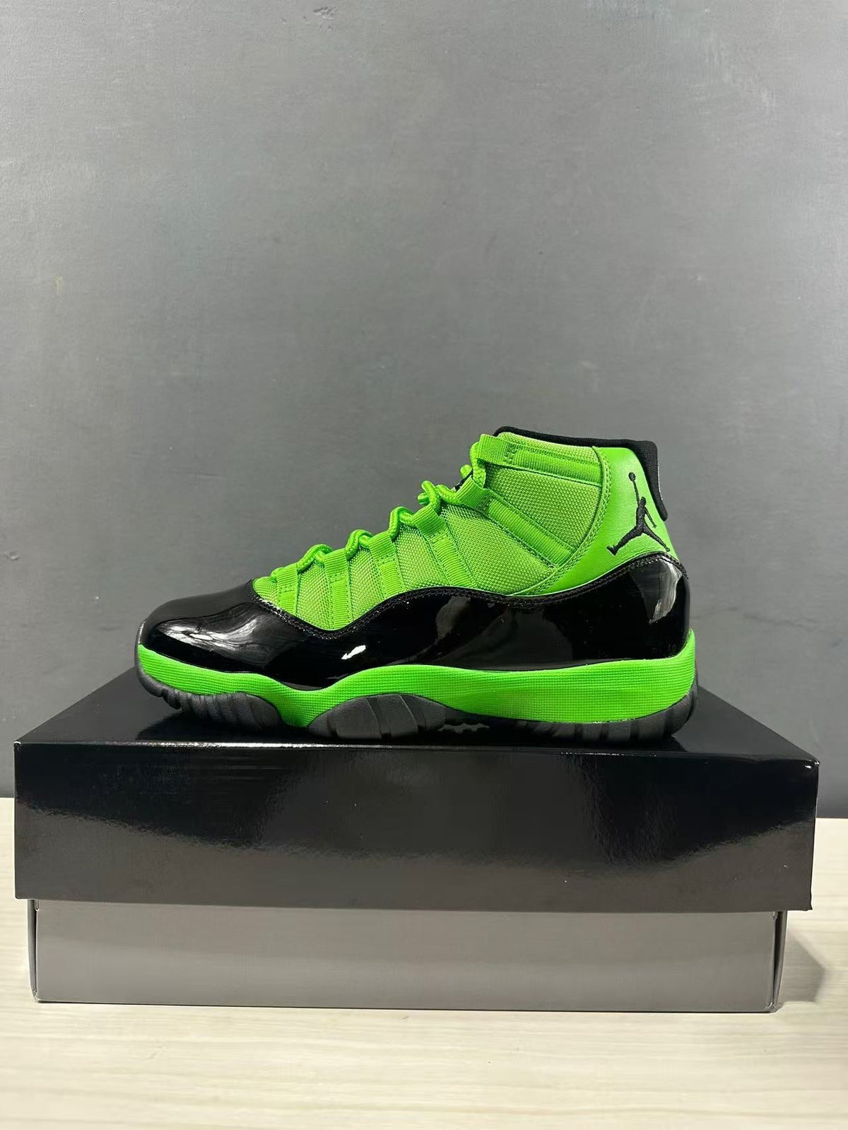 Air Jordan 11 Retro Black Green Sneakers CT8012-310
