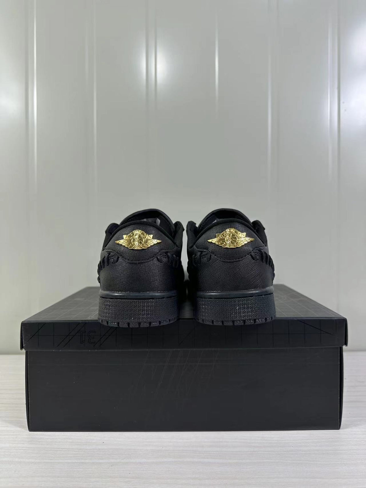 Jordan Air Jordan 1 Low Sneakers Black/Gold FN5032-007