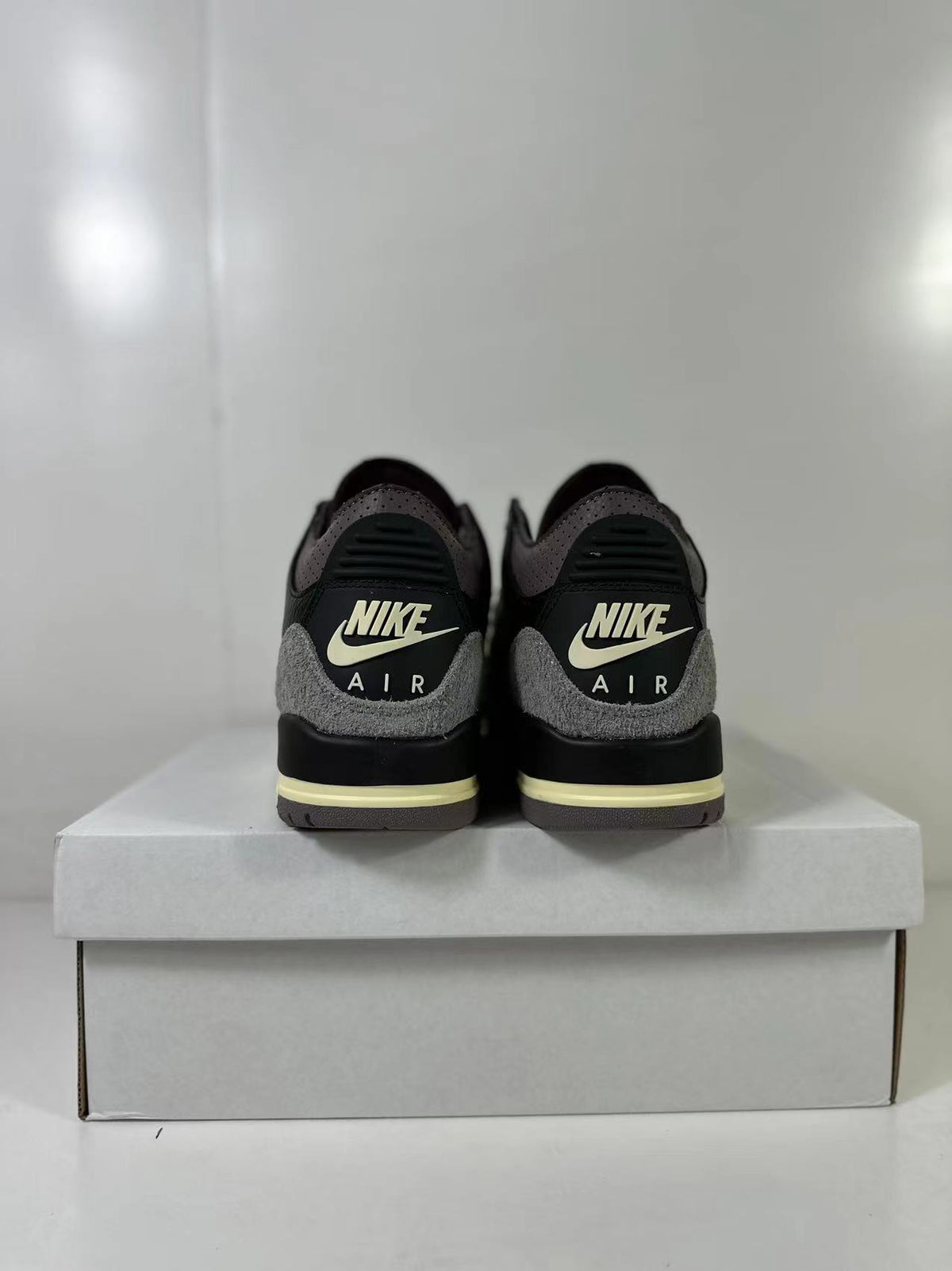 Jordan Air Jordan 3 Retro Black Purple FZ8411-001 Sneakers