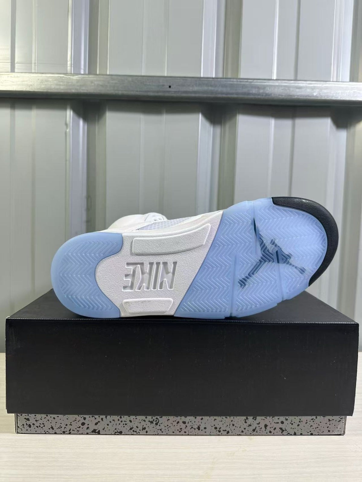 Air Jordan 5 White Silver Sneakers HQ7978-103