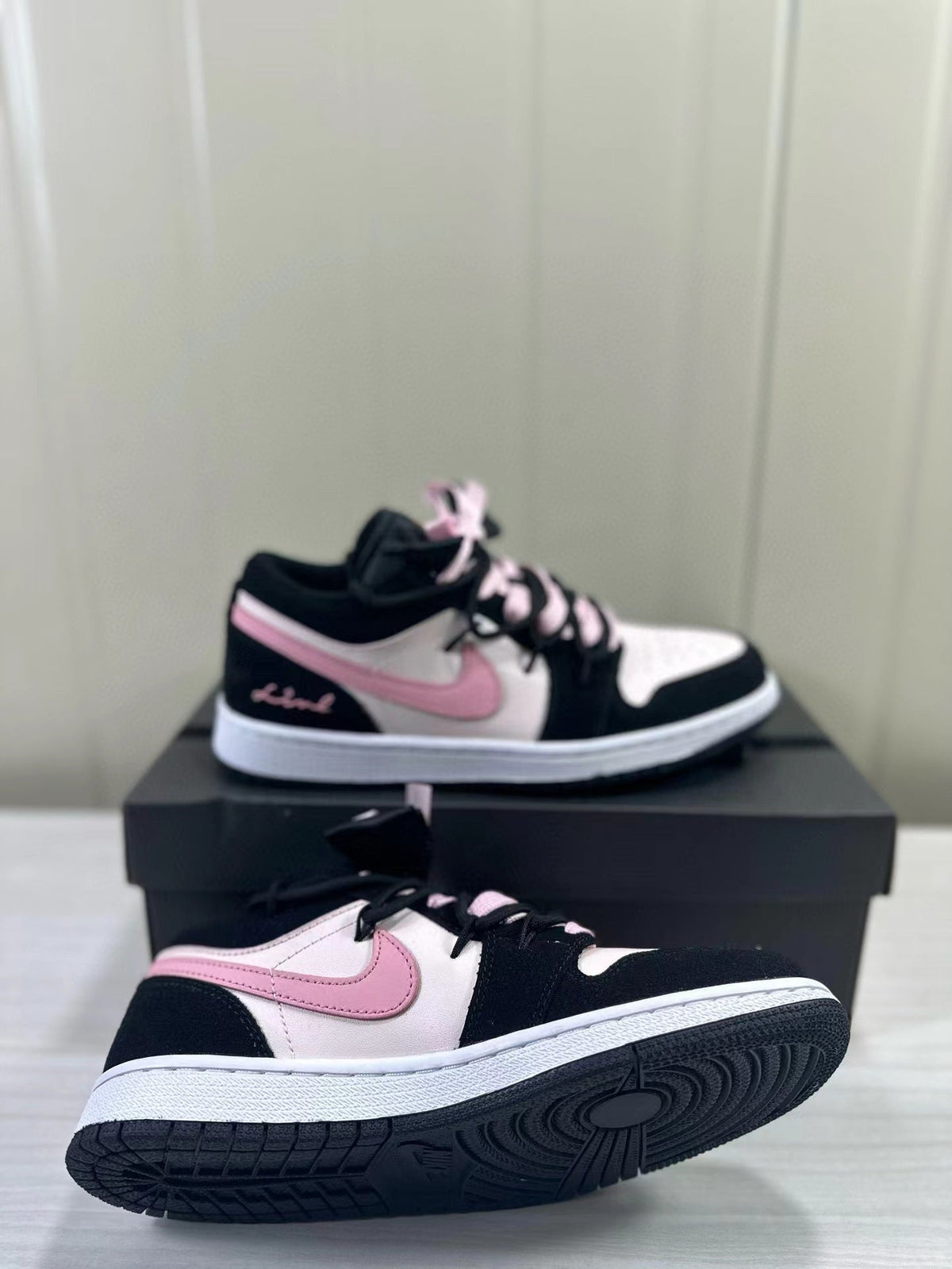 Jordan Air Jordan 1 Low Black Pink GS DX4374-008