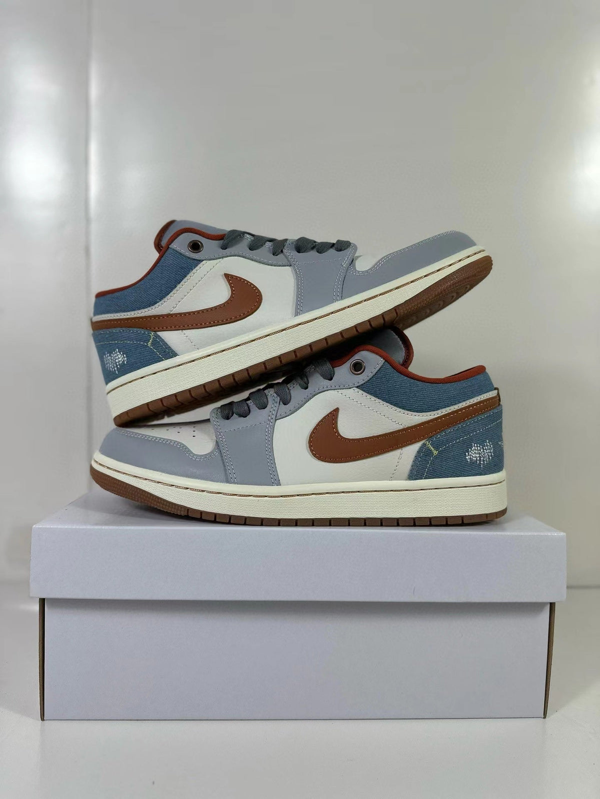 Jordan Air Jordan 1 Low Blue White FZ5045-019
