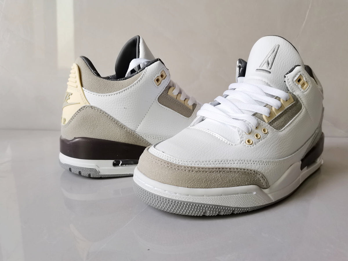 Jordan 3 Retro SP Sail Grey Sneakers