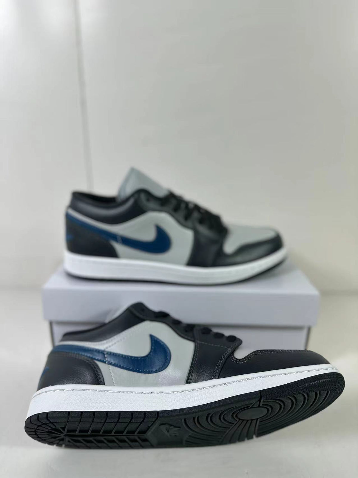 Jordan Air Jordan 1 Low Black Grey Blue DC0774-040