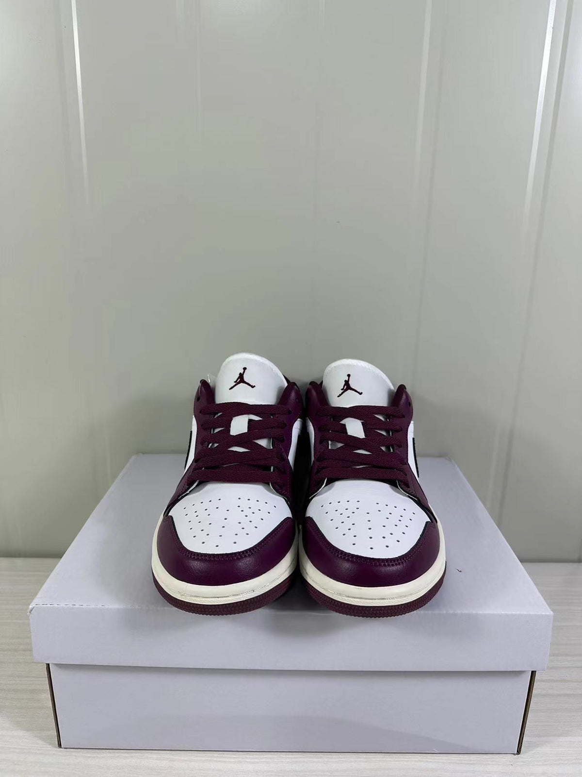 Jordan Air Jordan 1 Low Bordeaux White DC0774-161