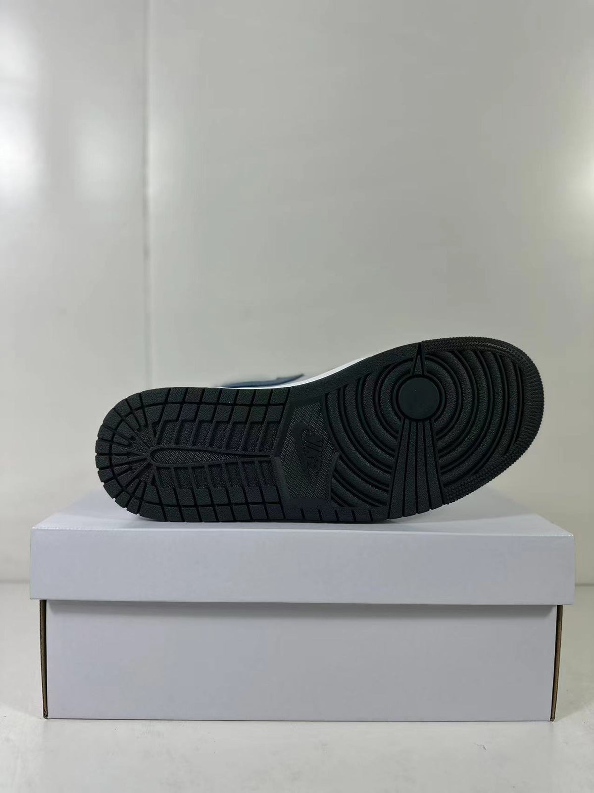 Jordan Air Jordan 1 Low Black Grey Blue DC0774-040